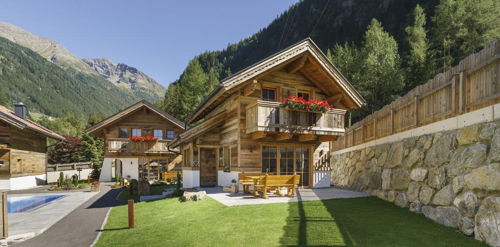 Wellnesshüttendorf Wiese Sankt Leonhard im Pitztal Exterior foto