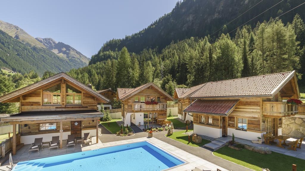 Wellnesshüttendorf Wiese Sankt Leonhard im Pitztal Exterior foto