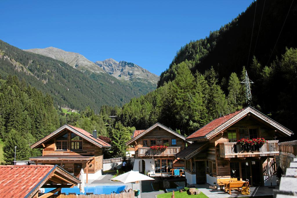 Wellnesshüttendorf Wiese Sankt Leonhard im Pitztal Exterior foto